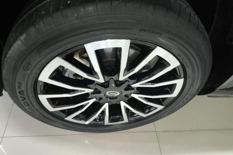 Used GAC Trumpchi Xiangwang S7 2025 205 km Max Version Exterior 4