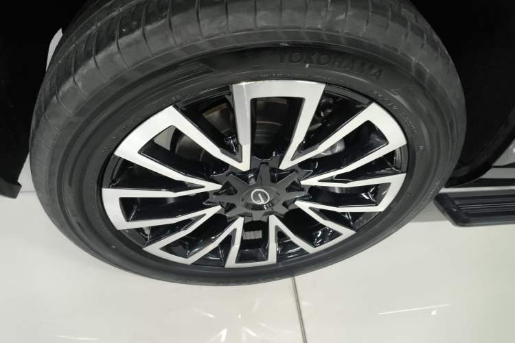Used GAC Trumpchi Xiangwang S7 2025 205 km Max Version Exterior 5