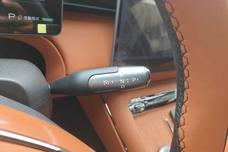 Used GAC Trumpchi Xiangwang S7 2025 205 km Max LiDAR Version Gear Lever