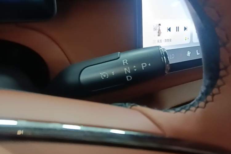 Used GAC Trumpchi Xiangwang S7 2025 180km Ultra All-Wheel Drive LiDAR Edition Gear Lever
