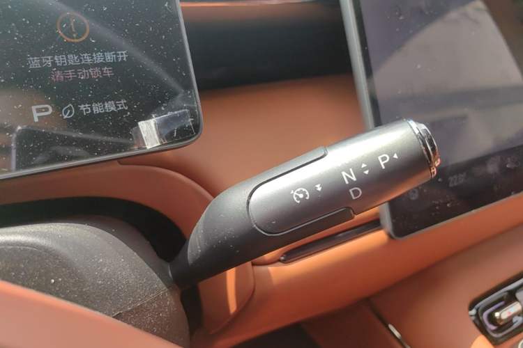 Used GAC Trumpchi Xiangwang S7 2025 180km Ultra All-Wheel Drive LiDAR Edition Gear Lever