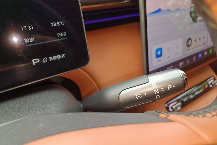 Used GAC Trumpchi Xiangwang S7 2025 180km Ultra All-Wheel Drive LiDAR Edition Gear Lever