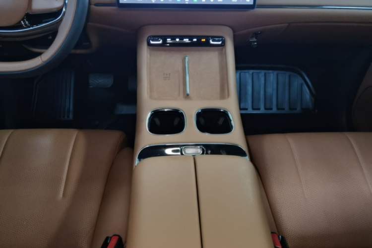 Used GAC Trumpchi Xiangwang S7 2025 180km Ultra All-Wheel Drive LiDAR Edition Gear Lever