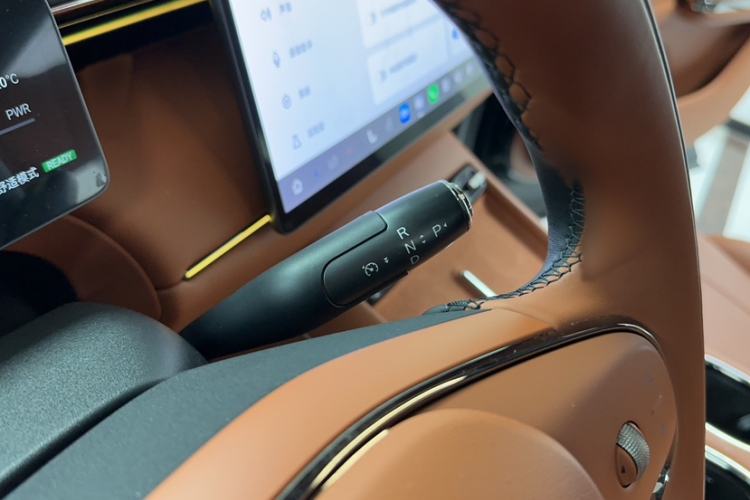 Used GAC Trumpchi Xiangwang S7 2025 180km Ultra All-Wheel Drive LiDAR Edition Gear Lever