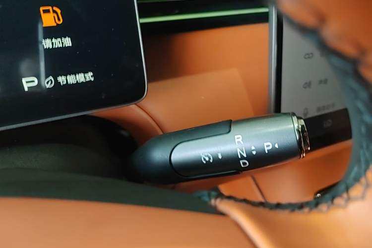 Used GAC Trumpchi Xiangwang S7 2025 180km Ultra All-Wheel Drive LiDAR Edition Gear Lever