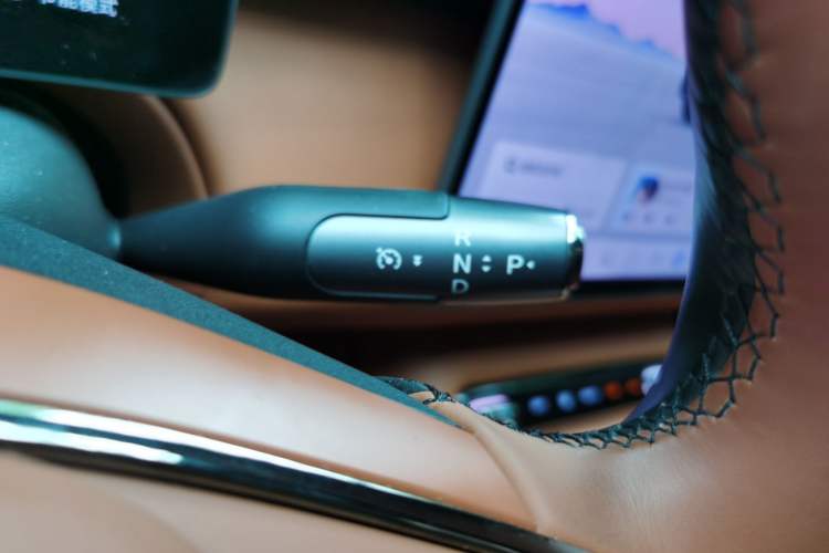 Used GAC Trumpchi Xiangwang S7 2025 180km Ultra All-Wheel Drive LiDAR Edition Gear Lever