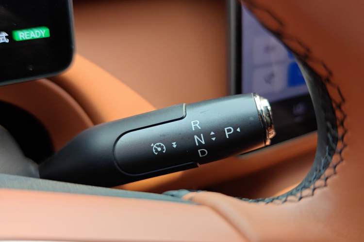 Used GAC Trumpchi Xiangwang S7 2025 180km Ultra All-Wheel Drive LiDAR Edition Gear Lever