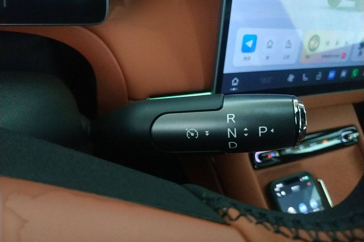 Used GAC Trumpchi Xiangwang S7 2025 180km Ultra All-Wheel Drive LiDAR Edition Gear Lever