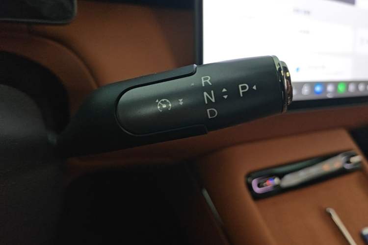 Used GAC Trumpchi Xiangwang S7 2025 180km Ultra All-Wheel Drive LiDAR Edition Gear Lever