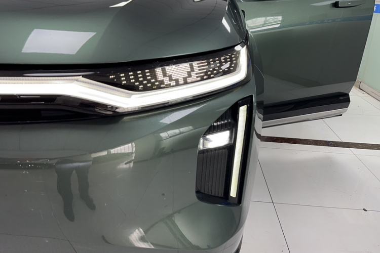 Used GAC Trumpchi Xiangwang S7 2025 180km Ultra All-Wheel Drive LiDAR Edition Left Front Headlight