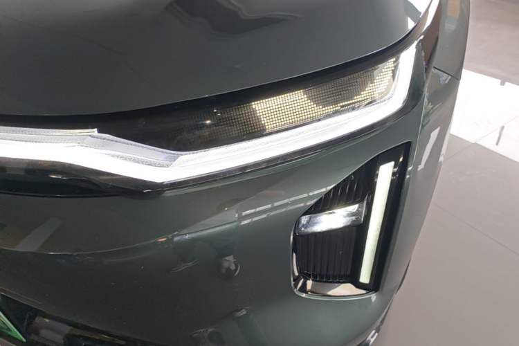 Used GAC Trumpchi Xiangwang S7 2025 180km Ultra All-Wheel Drive LiDAR Edition Left Front Headlight