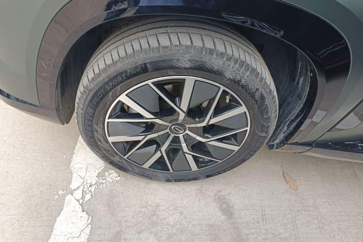Used GAC Trumpchi Xiangwang S7 2025 180km Ultra All-Wheel Drive LiDAR Edition Left Front Wheel Hub