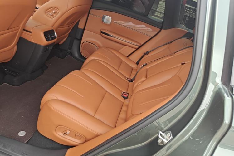 Used GAC Trumpchi Xiangwang S7 2025 180km Ultra All-Wheel Drive LiDAR Edition Left Rear Seat
