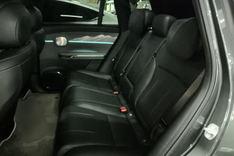 Used GAC Trumpchi Xiangwang S7 2025 205 km Max Version Left Rear Seat