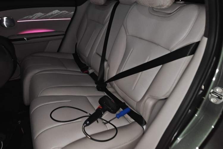 Used GAC Trumpchi Xiangwang S7 2025 180km Ultra All-Wheel Drive LiDAR Edition Left Rear Seat