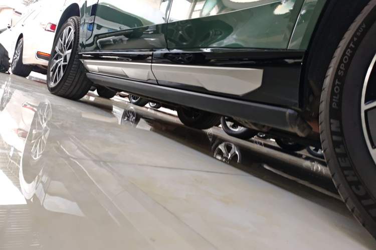Used GAC Trumpchi Xiangwang S7 2025 180km Ultra All-Wheel Drive LiDAR Edition Left Side Sill
