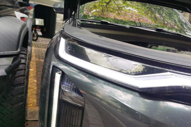 Used GAC Trumpchi Xiangwang S7 2025 180km Ultra All-Wheel Drive LiDAR Edition Right Front Headlight