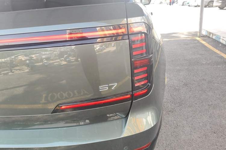 Used GAC Trumpchi Xiangwang S7 2025 180km Ultra All-Wheel Drive LiDAR Edition Right Rear Taillight