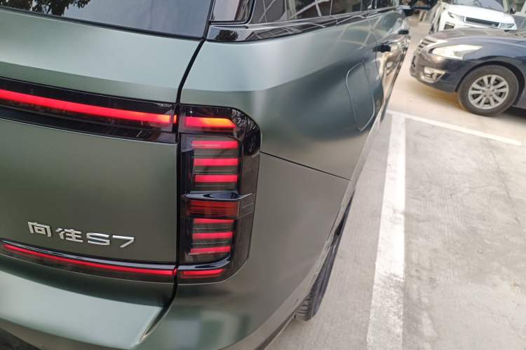 Used GAC Trumpchi Xiangwang S7 2025 180km Ultra All-Wheel Drive LiDAR Edition Right Rear Taillight