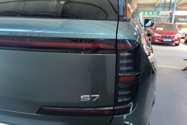 Used GAC Trumpchi Xiangwang S7 2025 180km Ultra All-Wheel Drive LiDAR Edition Right Rear Taillight