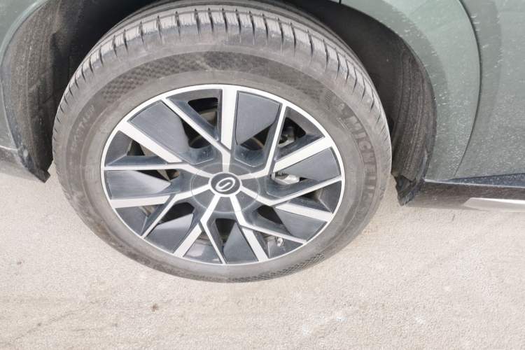 Used GAC Trumpchi Xiangwang S7 2025 180km Ultra All-Wheel Drive LiDAR Edition Right Rear Wheel Hub