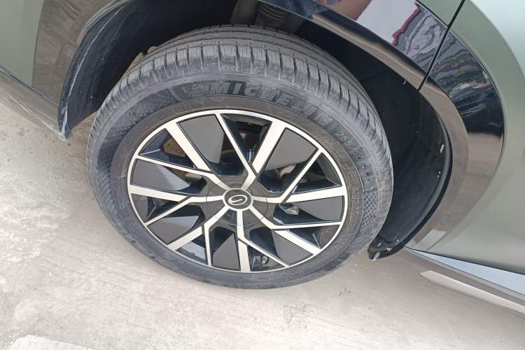 Used GAC Trumpchi Xiangwang S7 2025 180km Ultra All-Wheel Drive LiDAR Edition Right Rear Wheel Hub