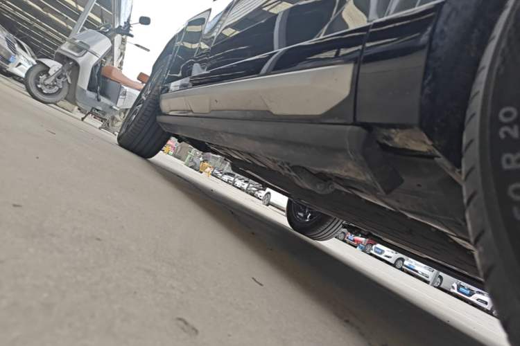 Used GAC Trumpchi Xiangwang S7 2025 180km Ultra All-Wheel Drive LiDAR Edition Right Side Sill