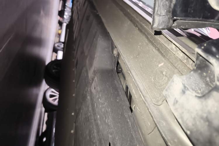 Used GAC Trumpchi Xiangwang S7 2025 180km Ultra All-Wheel Drive LiDAR Edition Right Side Sill