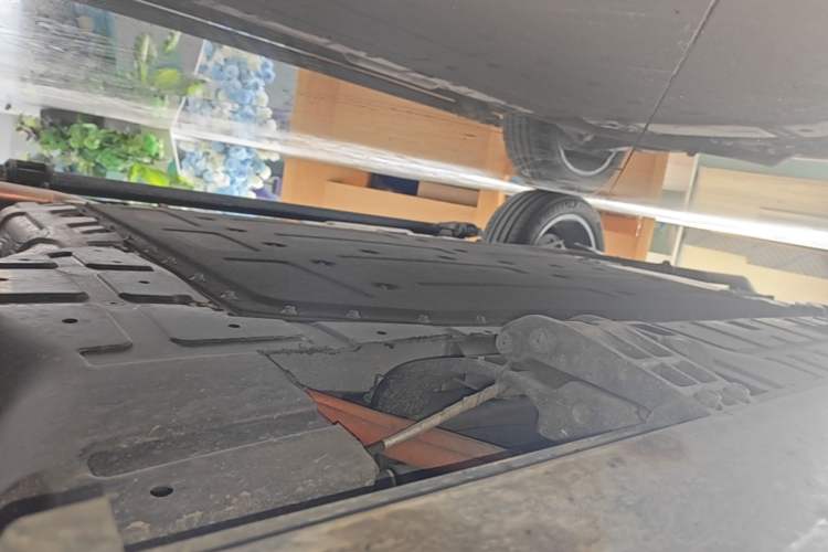 Used GAC Trumpchi Xiangwang S7 2025 180km Ultra All-Wheel Drive LiDAR Edition Right Side Sill
