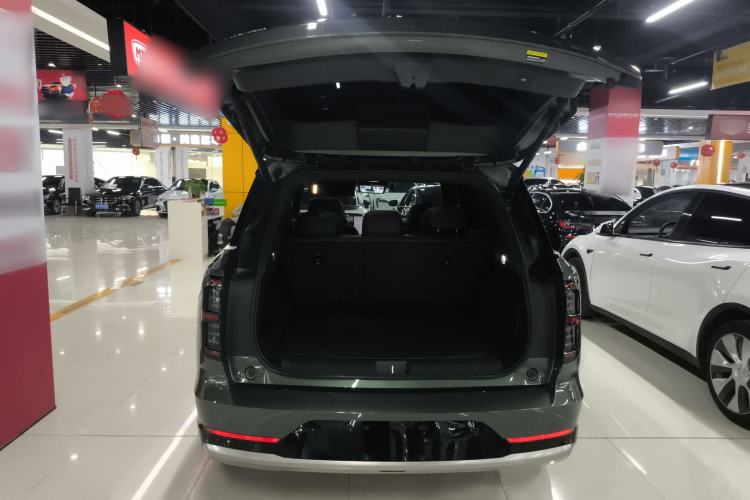 Used GAC Trumpchi Xiangwang S7 2025 205 km Max Version Trunk
