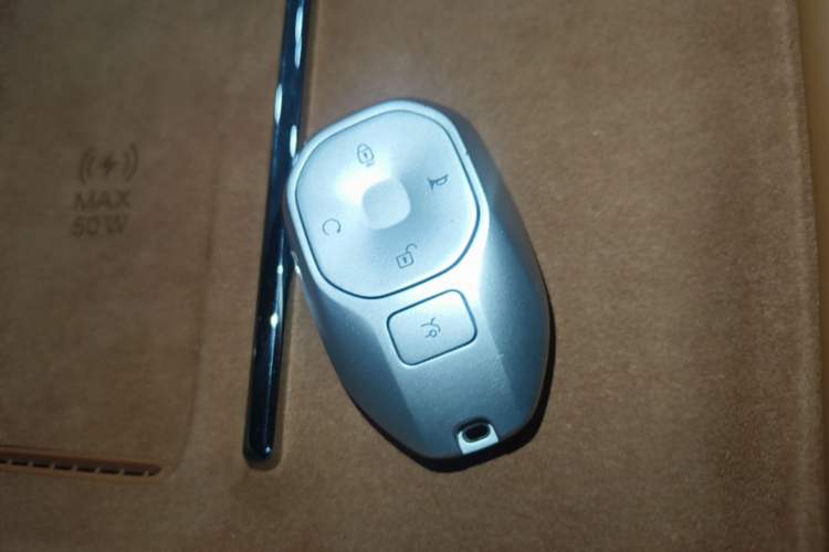 Used GAC Trumpchi Xiangwang S7 2025 180km Ultra All-Wheel Drive LiDAR Edition Vehicle Key
