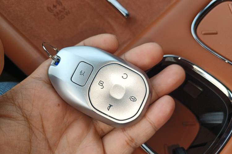 Used GAC Trumpchi Xiangwang S7 2025 180km Ultra All-Wheel Drive LiDAR Edition Vehicle Key