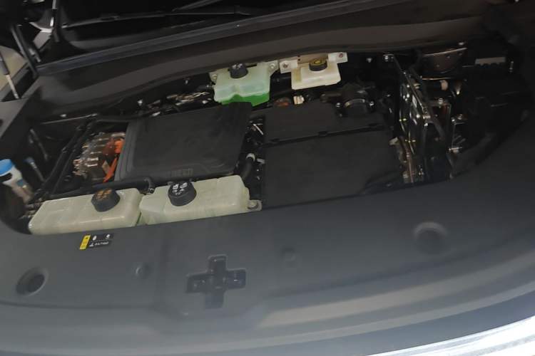 Used GAC Trumpchi Xiangwang S7 2025 Model 205km Pro+ LiDAR Edition Engine Bay