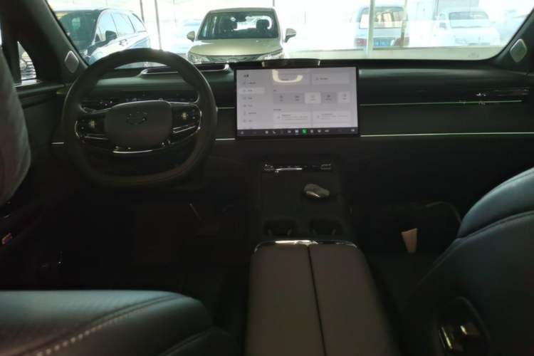 Used GAC Trumpchi Xiangwang S7 2025 205 km Max Version Center Console