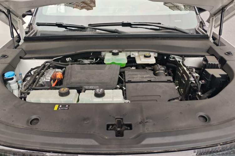 Used GAC Trumpchi Xiangwang S7 2025 Model 205km Pro+ Edition Engine Bay
