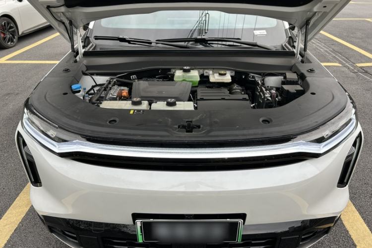 Used GAC Trumpchi Xiangwang S7 2025 205 km Max LiDAR Version Engine Bay