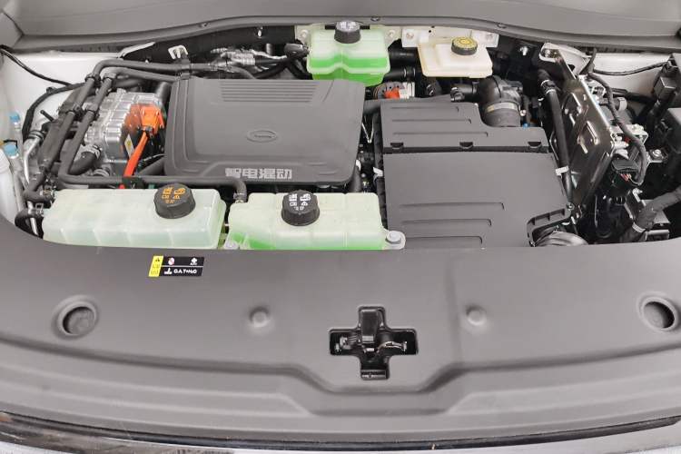 Used GAC Trumpchi Xiangwang S7 2025 180km Ultra All-Wheel Drive LiDAR Edition Engine Bay