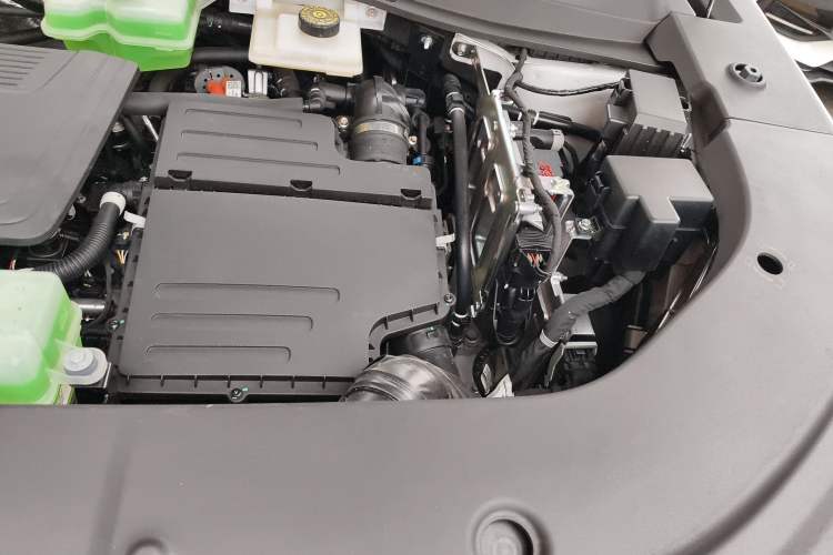 Used GAC Trumpchi Xiangwang S7 2025 180km Ultra All-Wheel Drive LiDAR Edition Engine Bay Left