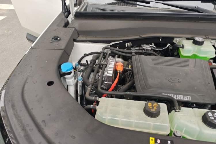 Used GAC Trumpchi Xiangwang S7 2025 Model 205km Pro+ Edition Engine Bay Right