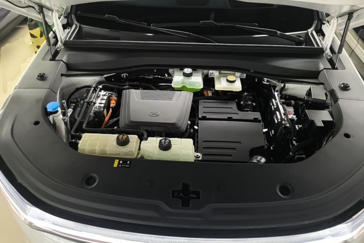 Used GAC Trumpchi Xiangwang S7 2025 205 km Max Version Engine Bay