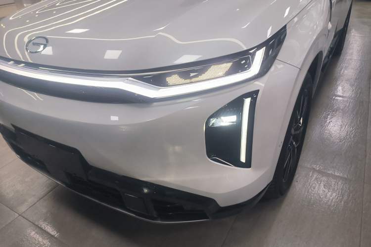 Used GAC Trumpchi Xiangwang S7 2025 205 km Max LiDAR Version Left Front Headlight