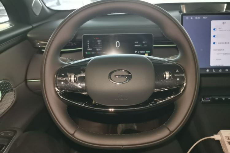 Used GAC Trumpchi Xiangwang S7 2025 205 km Max Version Steering Wheel