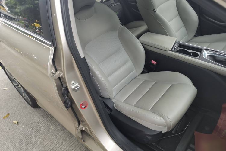 Used Geely Auto Binray 2018 14T CVT Binyi Edition Right Front Seat