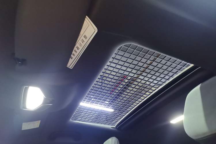 Used Geely Auto Binray 2022 Binrui COOL 1.5T DCT Electric Edition Headliner