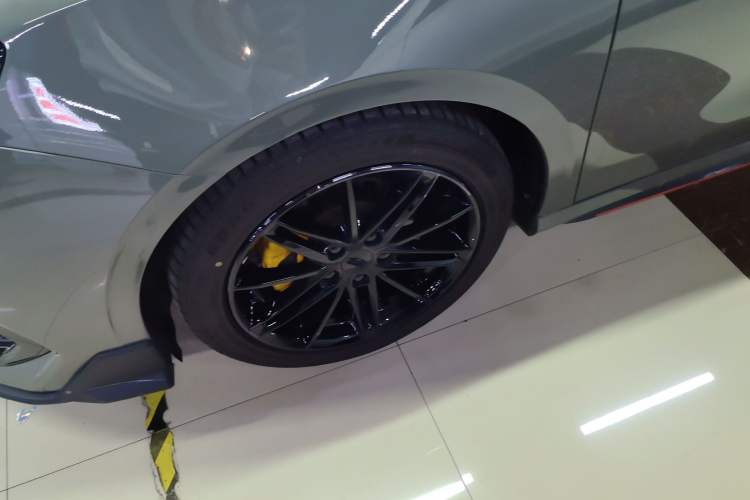 Used Geely Auto Binray 2022 Binrui COOL 1.5T DCT Electric Edition Left Front Wheel Hub