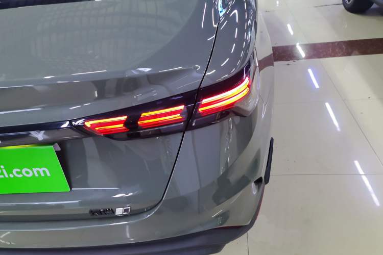 Used Geely Auto Binray 2022 Binrui COOL 1.5T DCT Electric Edition Right Rear Taillight