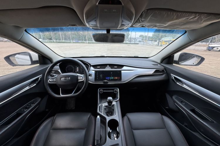 Used Geely Auto Binray 2019 200T Manual Binchi Edition Interior 2