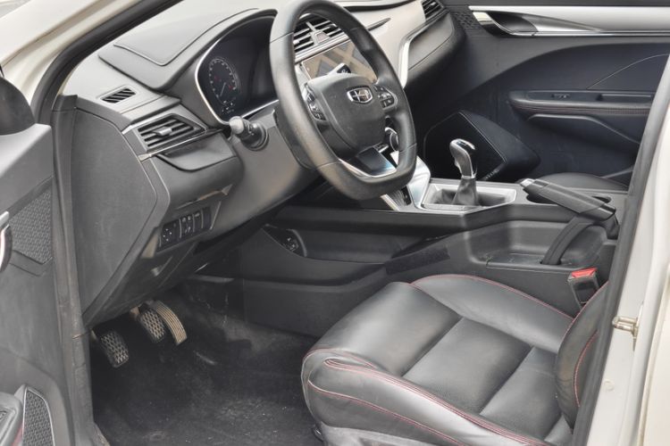 Used Geely Auto Binray 2019 200T Manual Binchi Edition Interior 7