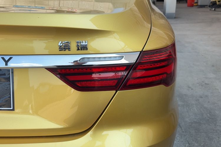 Used Geely Auto Binray 2018 14T CVT Binyi Edition Right Rear Taillight