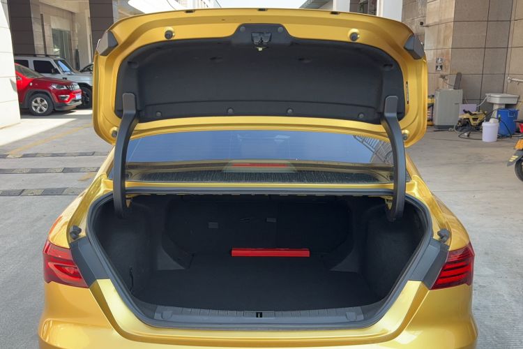 Used Geely Auto Binray 2018 14T CVT Binyi Edition Trunk